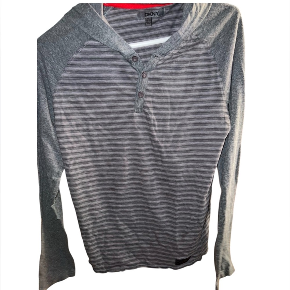 Boys, size 18-20, DKNY‎ long sleeve hooded tshirt with 1/4 button, preworn